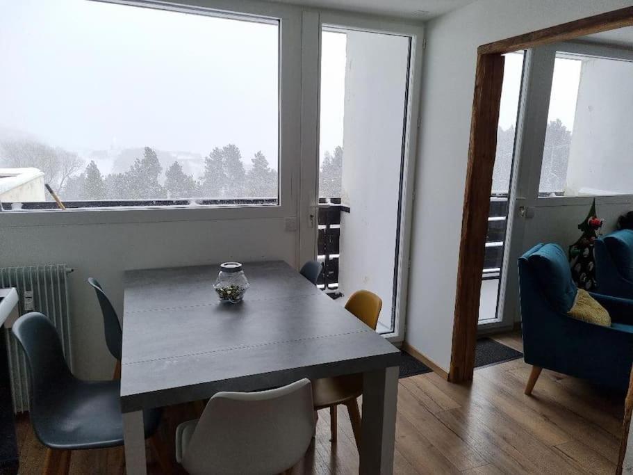 Appartement Tres Lumineux Egat Buitenkant foto